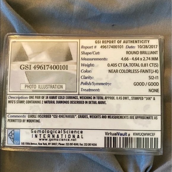 O.81 CT Diamond Earrings - Picture 7 of 8